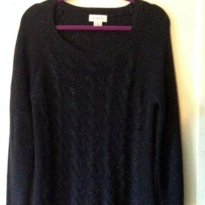 Liz Claiborne  long sleeved scoop neck sweater